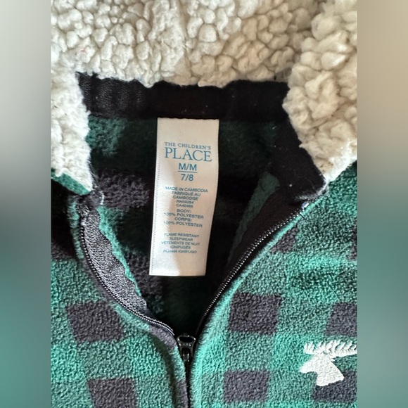 The Children’s Place Boy’s Med. 7/8 Christmas Reindeer Zip Up Green PJ’s! Twins - Picture 2 of 14